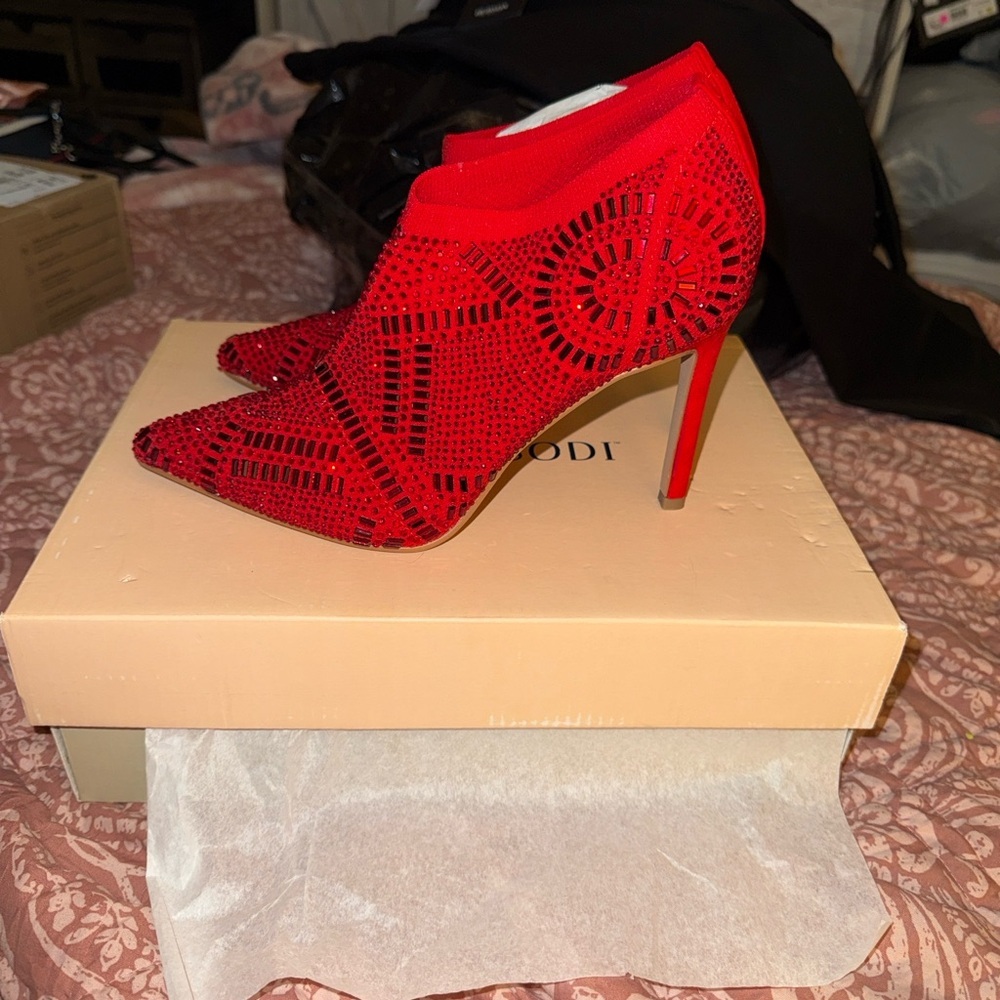 Thalia Sodi Karmen Red Beaded heeled booties - Picture 4 of 8